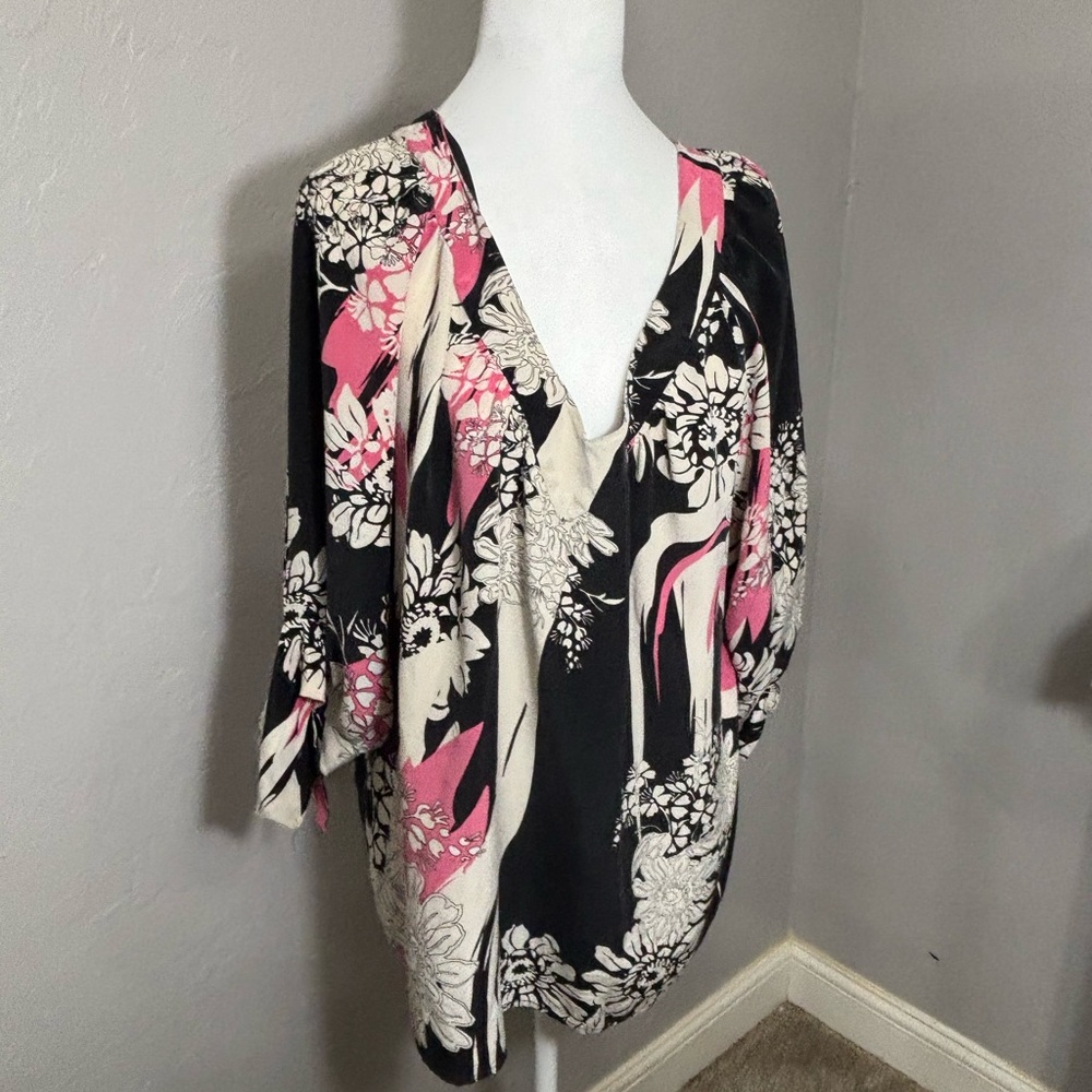 Karen Kane Black and Pink Floral V-Neck Tunic